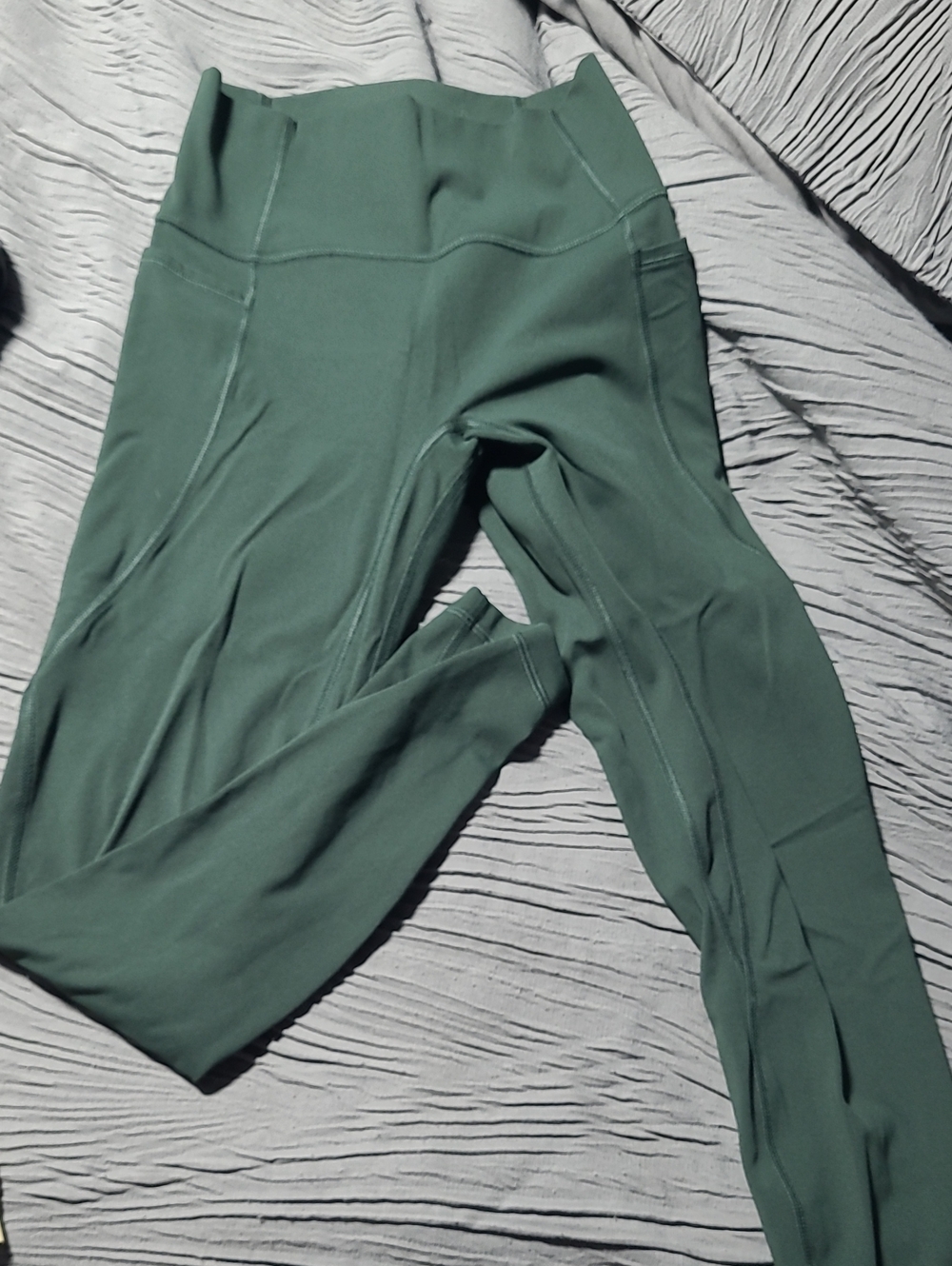 CRZ YOGA Olive Green High-Waist Leggings Scrunchy Bum With Pockets